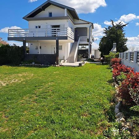 Apartmani Fulir Vrsi Esterno foto