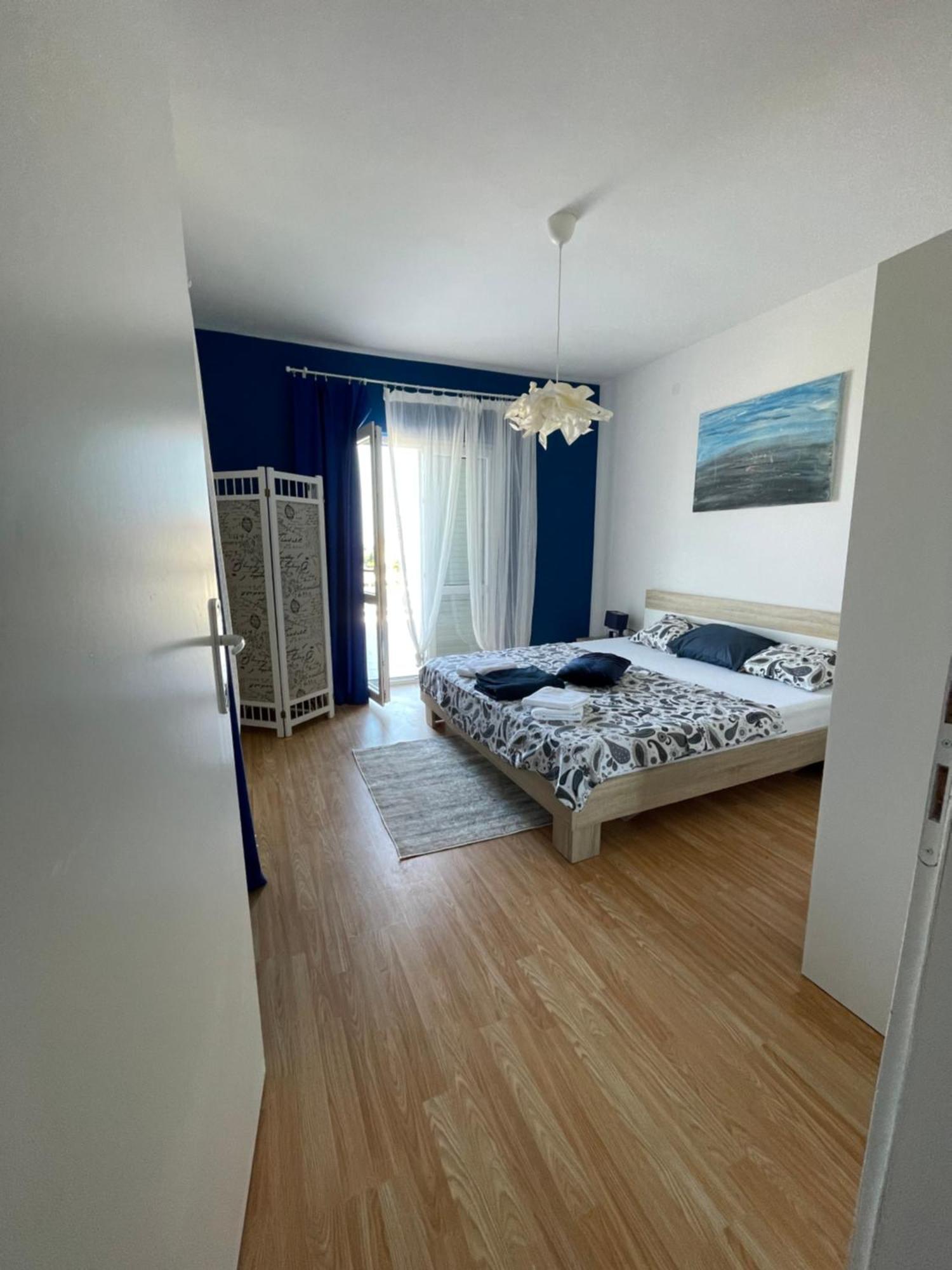 Apartmani Fulir Vrsi Esterno foto