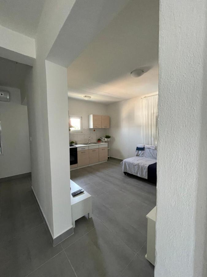 Apartmani Fulir Vrsi Esterno foto