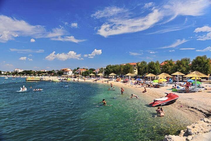 Apartmani Fulir Vrsi Esterno foto