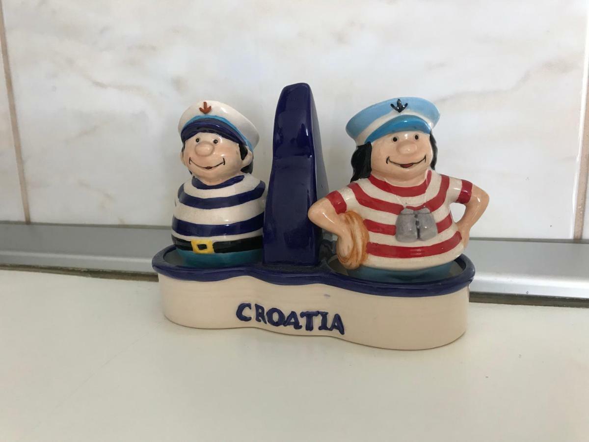 Apartmani Fulir Vrsi Esterno foto